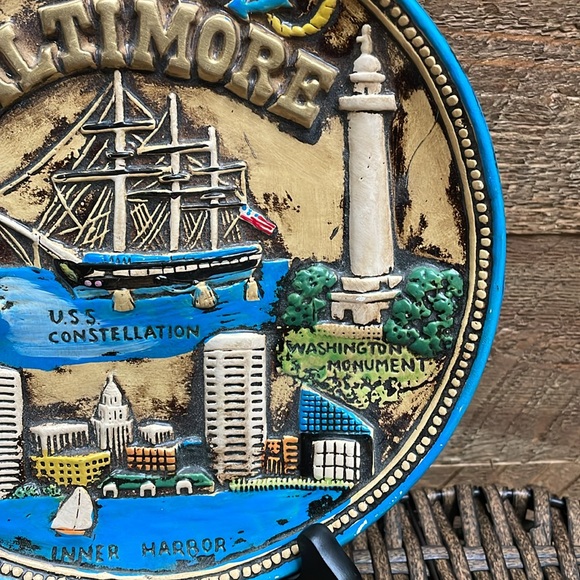 Baltimore Decorative Landmarks Souvenir Pottery 3D Plate *STAND NOT INCLUDED* - Picture 6 of 9